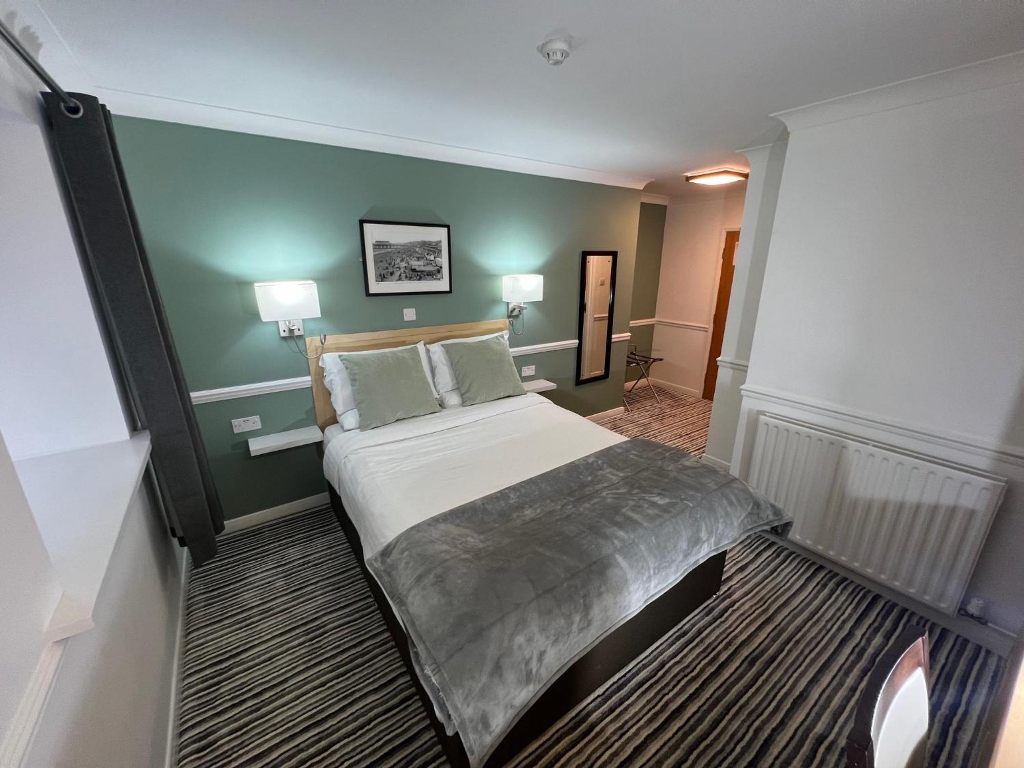 Millfields Hotel غريمسبي المظهر الخارجي الصورة